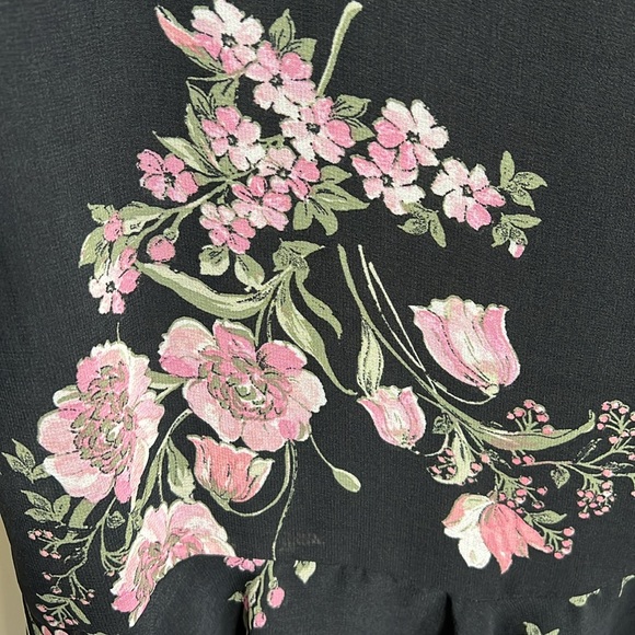 Sandra Darren Floral Dress - Picture 11 of 14